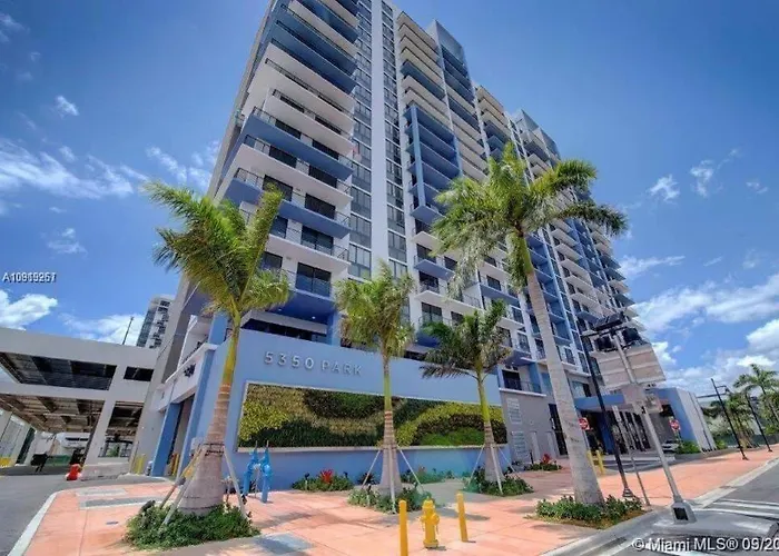 Apartment For Rent 2 Bed 2 Bath 1 Parking Downtown Doral